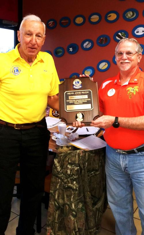 Borowski receives Lions Club award