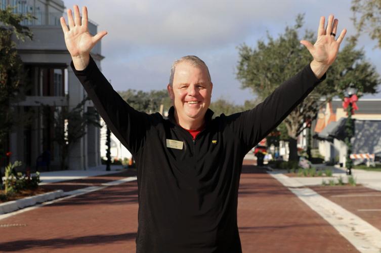Chamber president/CEO top men’s weight loss challenge winner Clermont