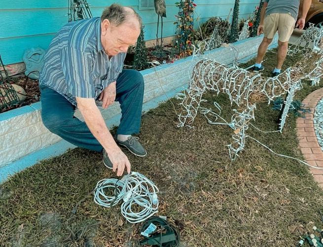 Lights in the Park: Christmas going up at Sebring Village Highlands