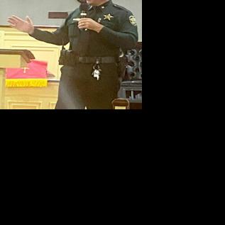 Sheriff receives immigration control grants