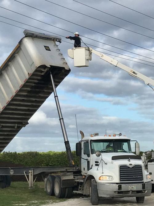 Truck Causes Power Outage Highlands News Sun Midfloridanewspapers Com