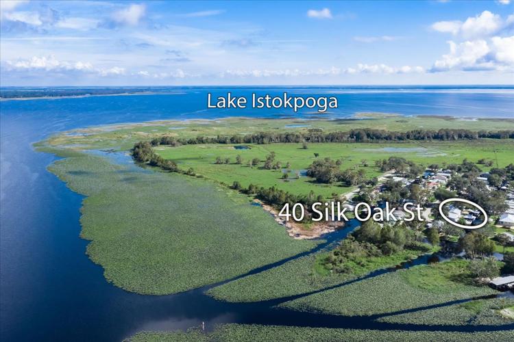 Canal home on Lake Istokpoga Highlands Homes