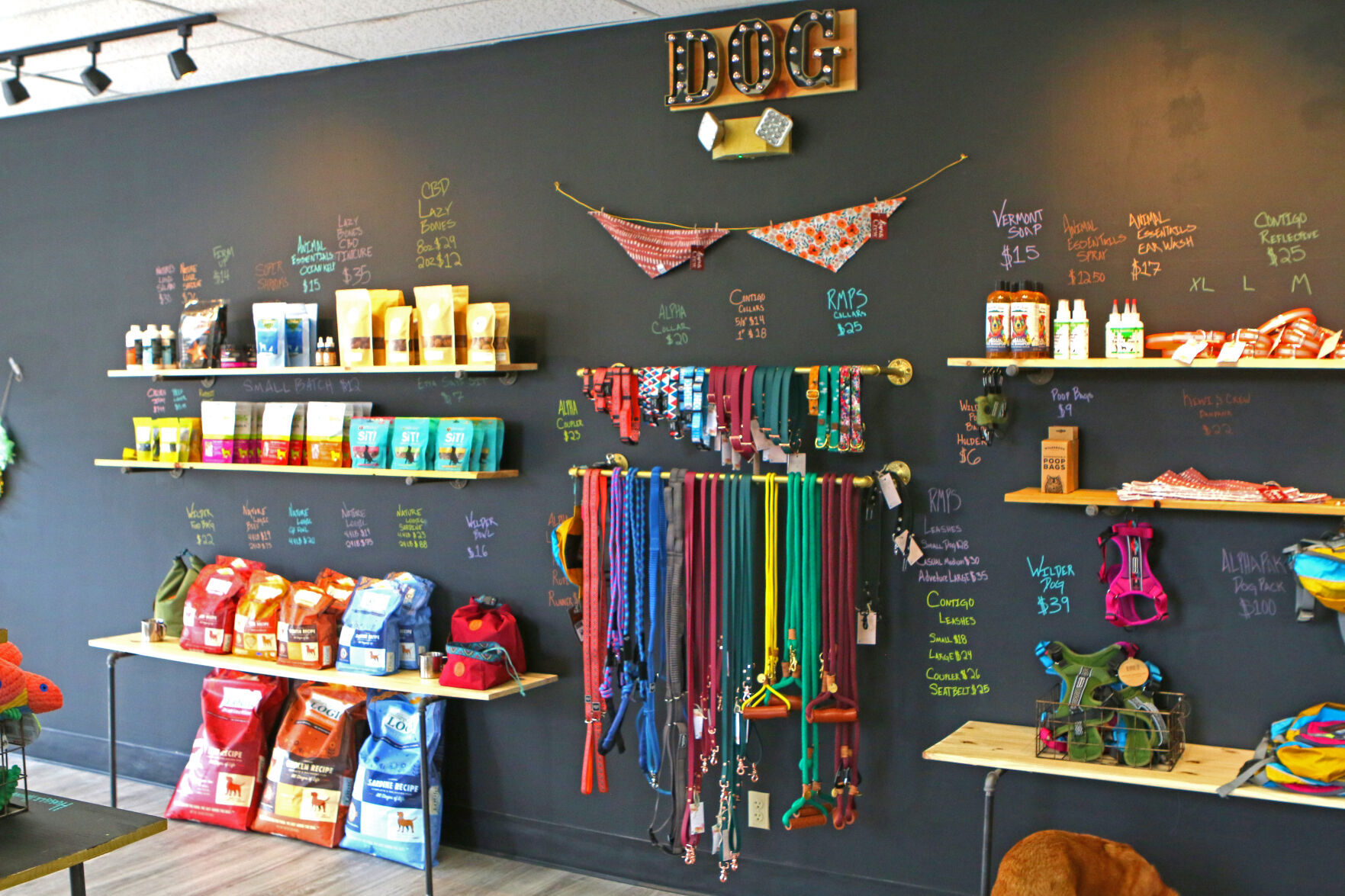 Rolling Meadows Pet Supplies brings a different raw style of pet