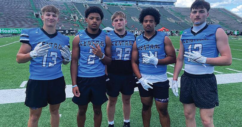 Miners hit the gridiron in Seven on Seven at Marshall