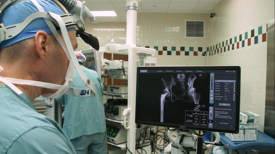 Jason Davis, surgeon