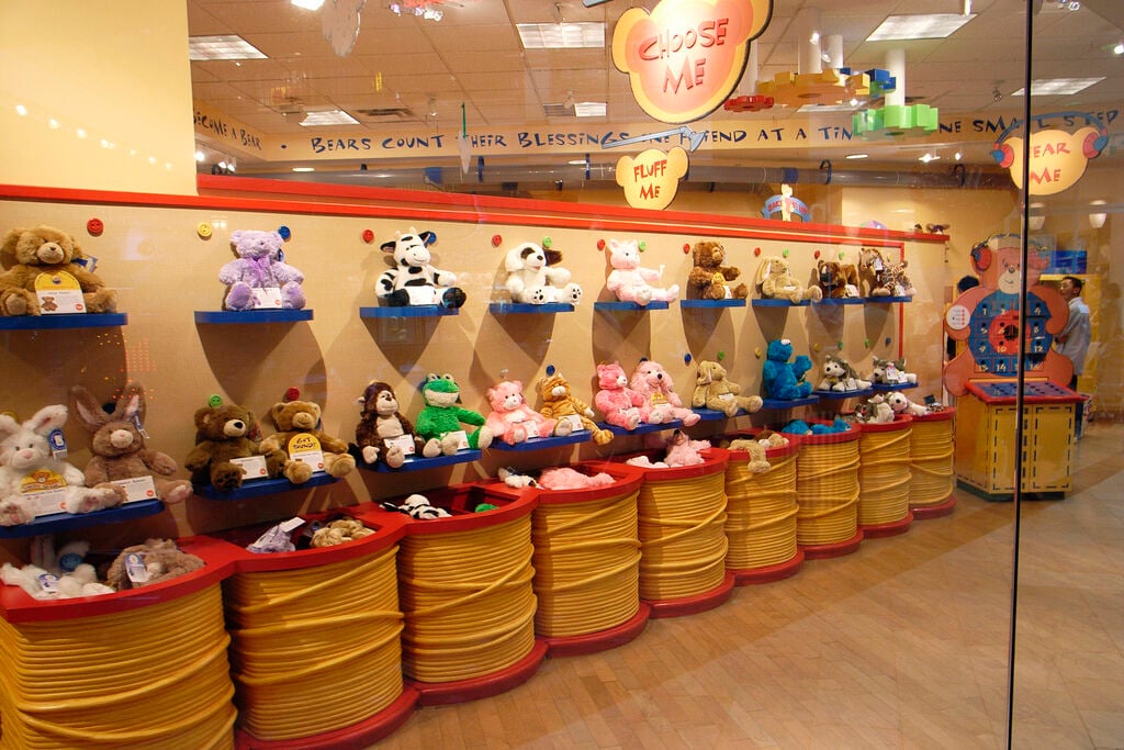 Build-A-Bear Workshop cuts costs, boosts online sales to increase annual  profit | Business | missouribusinessalert.com
