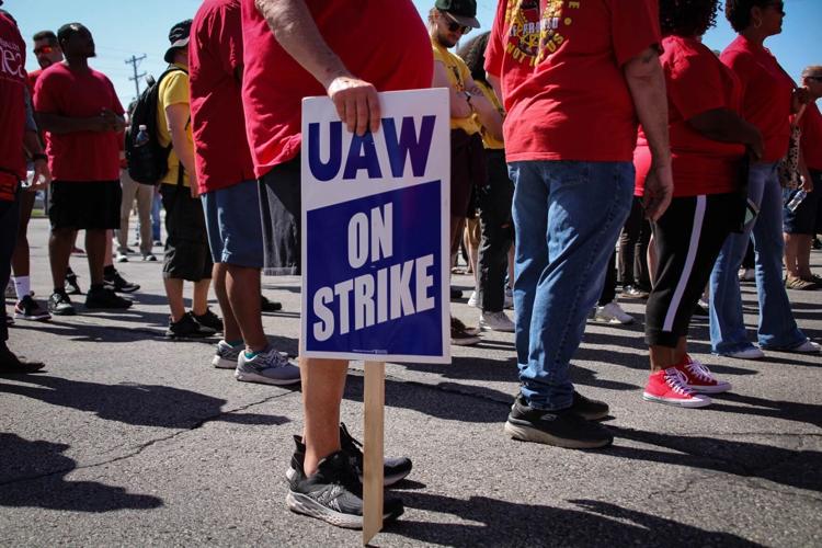 GM laid off thousands of Kansas City workers during the UAW strike, but ...