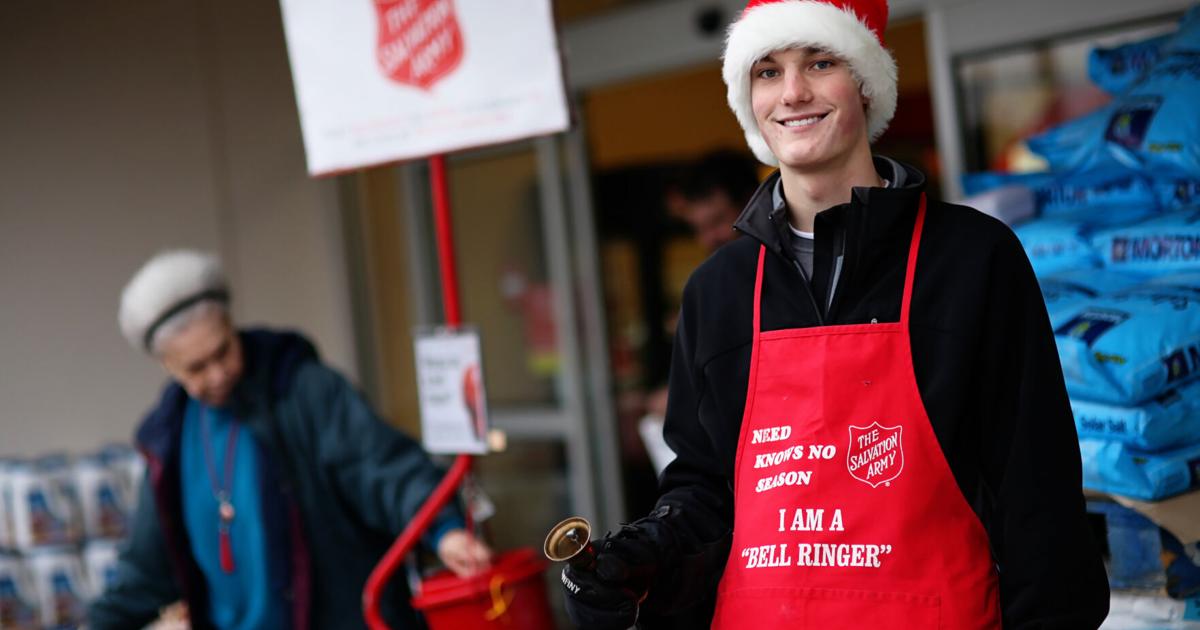 Where are the red kettle bell ringers? | News | mlstargazette.com