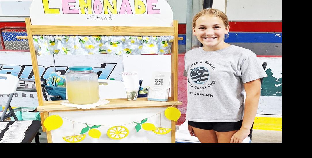 Small hands, big ideas at first kid run craft/vendor show