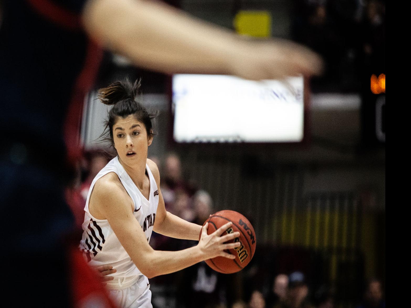 Strong Team Efforts Lead Lady Griz To Top Of Big Sky Conference