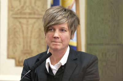 Paoli Questions Detective S Relationship With Johnson Accuser