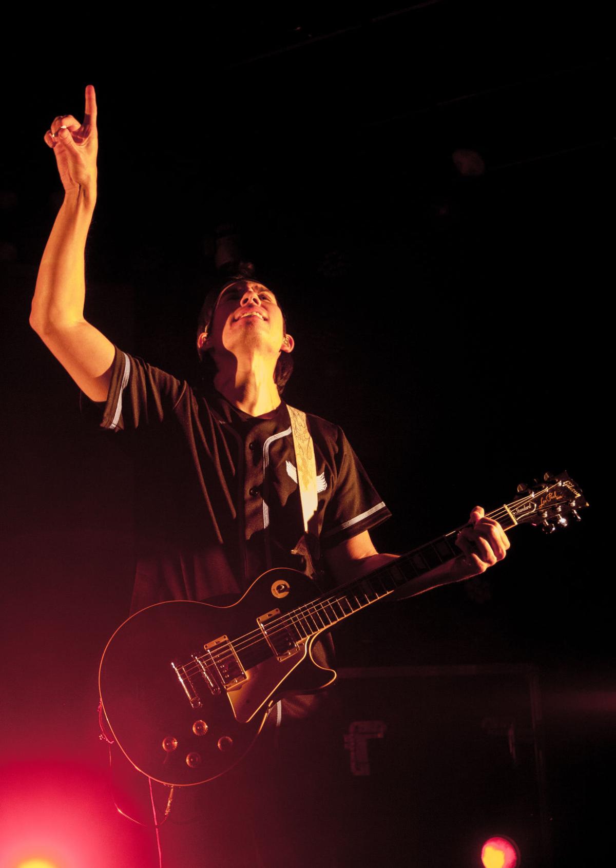 multi instrumentalist gryffin draws large crowd top hat multi instrumentalist gryffin draws large crowd top hat