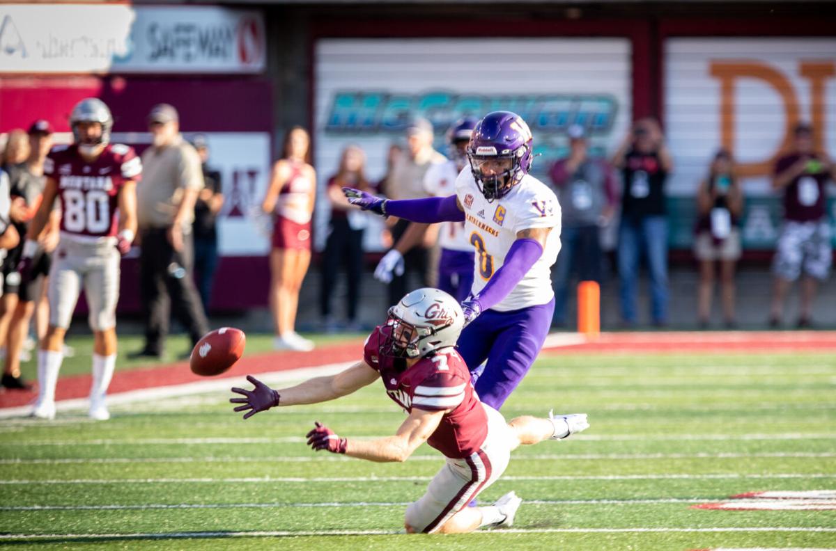 Tryan_footballgame01-lead