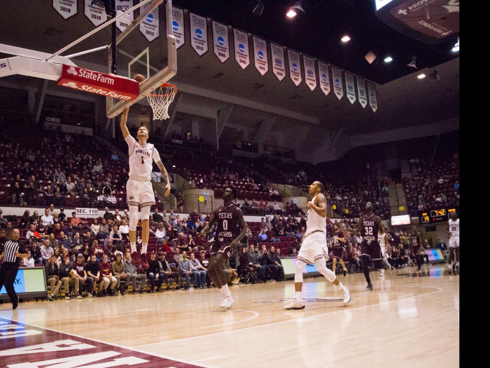 Um Men S Basketball Wins Second Game Of The Season Against Texas