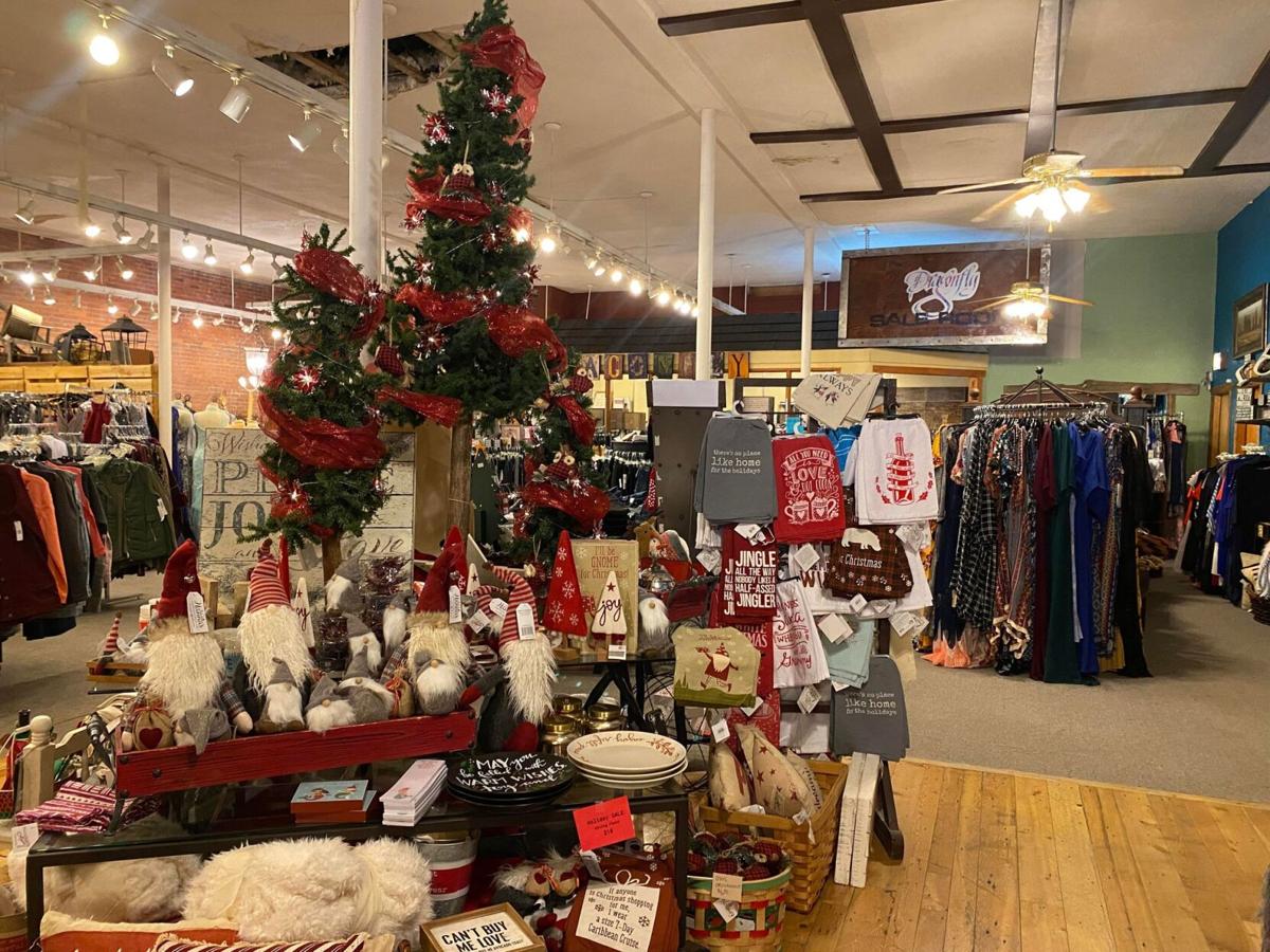 Great Falls Christmas Stroll 2022 Two Annual Traditions Returning To Downtown Great Falls | Abc Fox Great  Falls | Montanarightnow.com