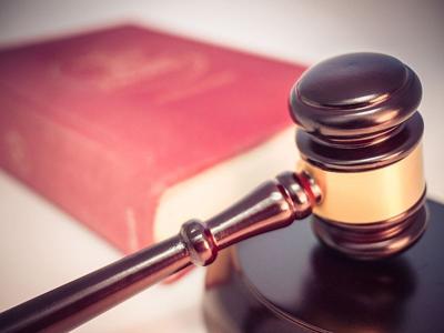 Gavel - WikiMedia