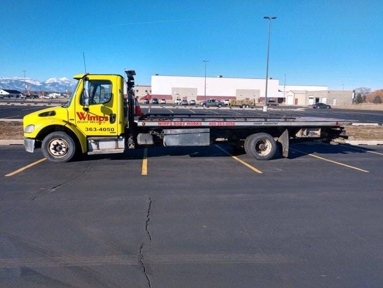 Tow truck drivers celebrate new roadside safety bill progress | ABC Fox ...