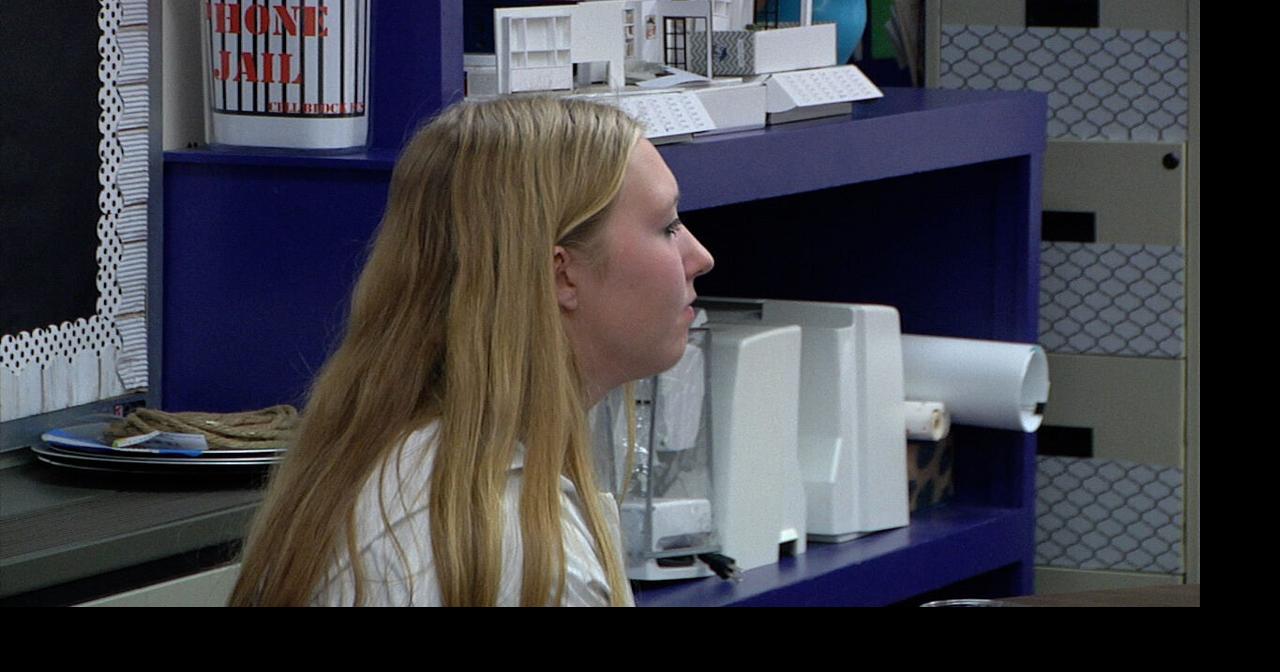 Mattress Firm Student of the Week Amara Bodkins with the one and only