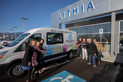 Boys And Girls Club Receives New Van For Transportation Abc Fox Missoula Montanarightnow Com