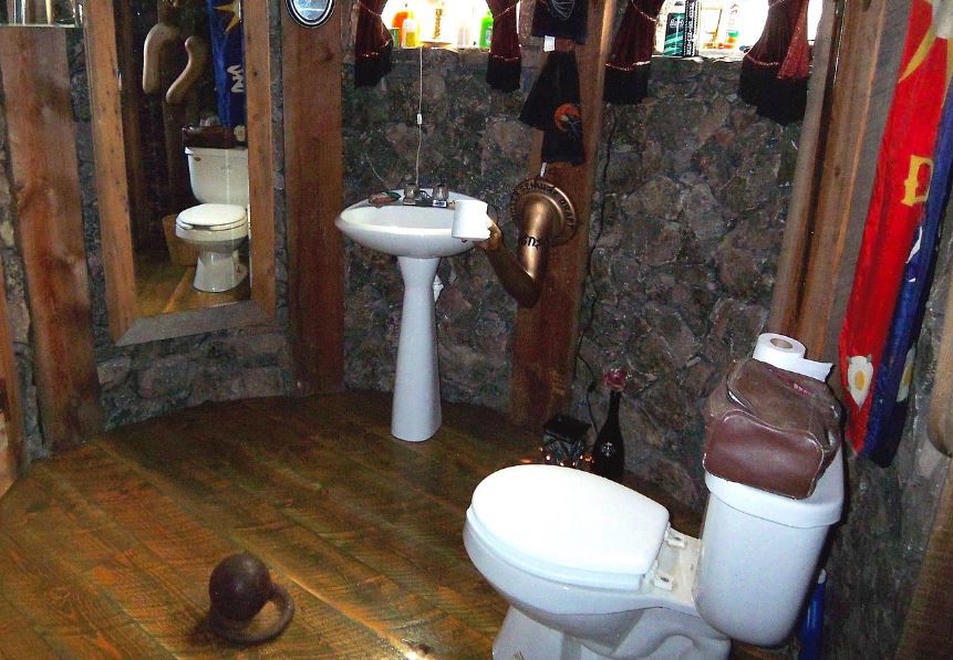 Reallife castle with "drawbridge" for sale in Darby ABC Fox Missoula