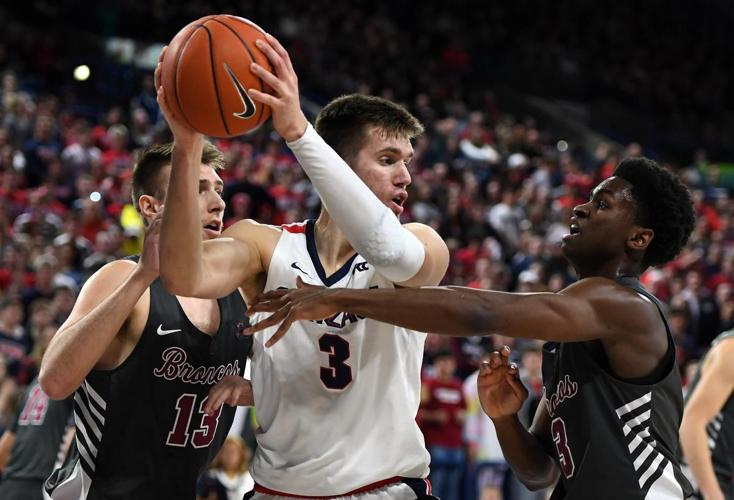 Gonzaga holds down No. 1 in AP poll for third straight week