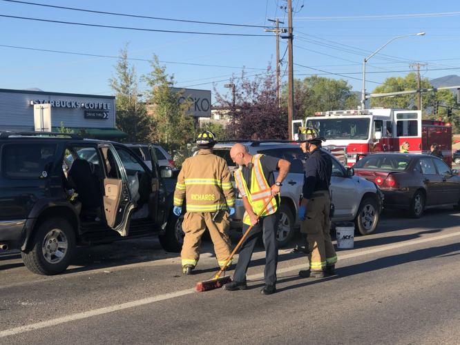 No injuries in sixcar crash on Reserve St. and South Ave. in Missoula