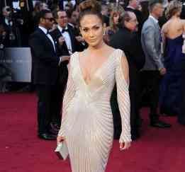 On the Oscars Red Carpet: A Lot of Style, Little Substance - The