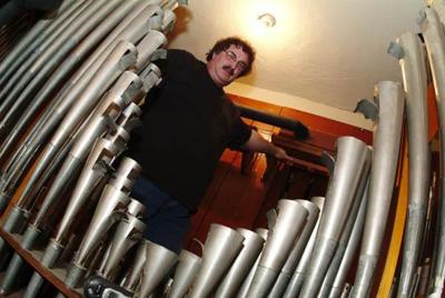 The old pipe organ at the Golden State Theatre is the real deal.  