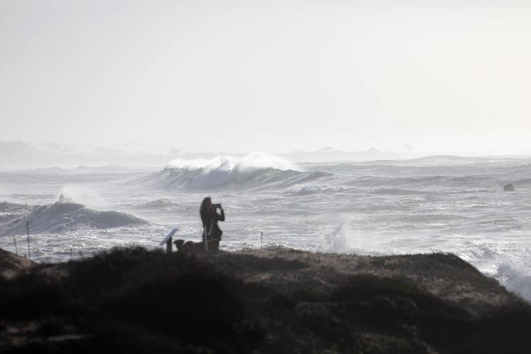 102521 Waves 06.jpg
