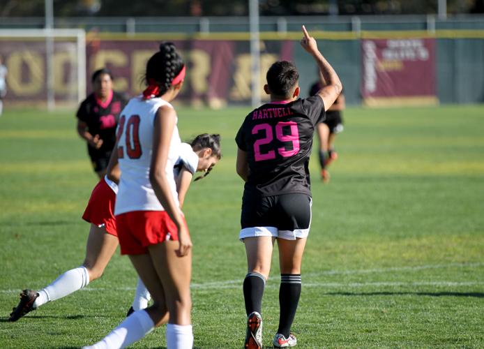 102621 Hartnell Soccer 20.jpg