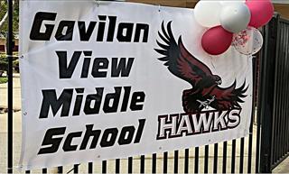 Salinas middle schools partner with Verizon, bringing internet access to students.