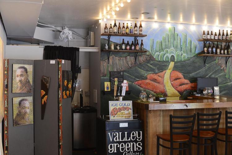 Bar and art at Valley Greens