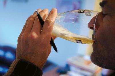 A blind tasting reveals what Big Hurt’s swinging for.  