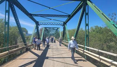 Green truss bridge