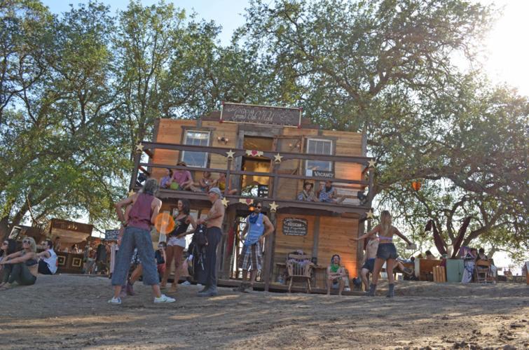 Frontierland.JPG