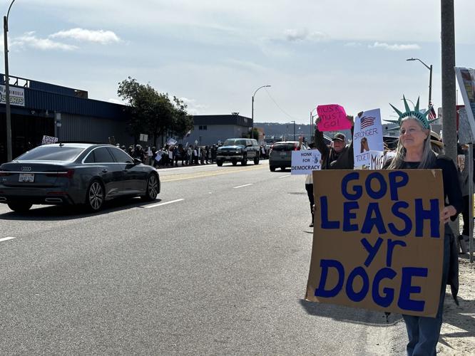 Nationwide Tesla Takedown Protest with 200 Participants | News