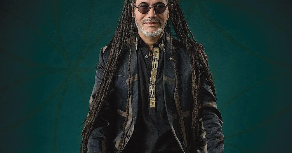 Chilean reggae legend Quique Neira arrives in Salinas with the help of local band The Rudians.