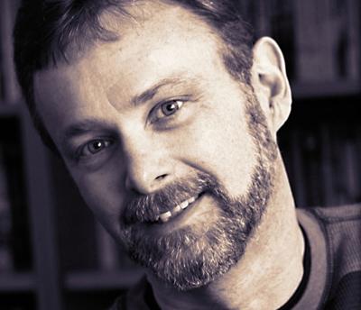 Comic novelist Christopher Moore comes to Monterey to talk ‘writing and stuff.’  