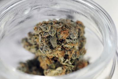 Del Rey Oaks City Council votes 4-1 to send medical pot dispensary proposal to Planning Commission.