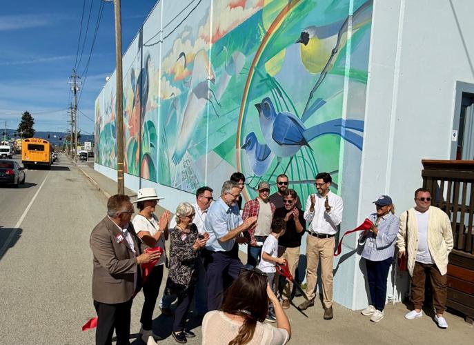 Pajaro mural 1