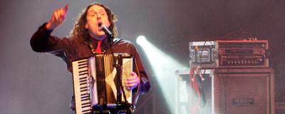 The popular parodist, “Weird Al” Yankovic, plays again on the Central Coast.  