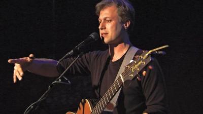 Henry Phillips’ blend of comedy and music earns a rising cult following.  