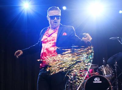 Me First and the Gimme Gimmes in action.