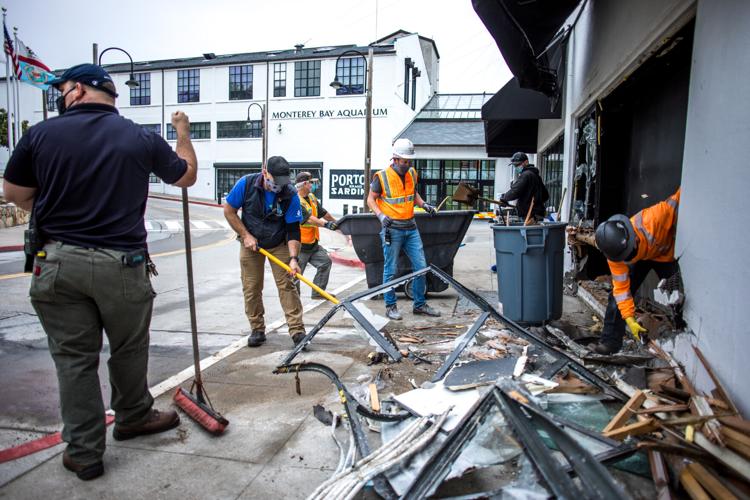Vehicle crashes into Monterey Bay Aquarium