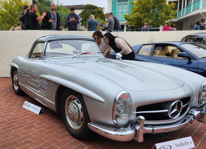 Car week social media