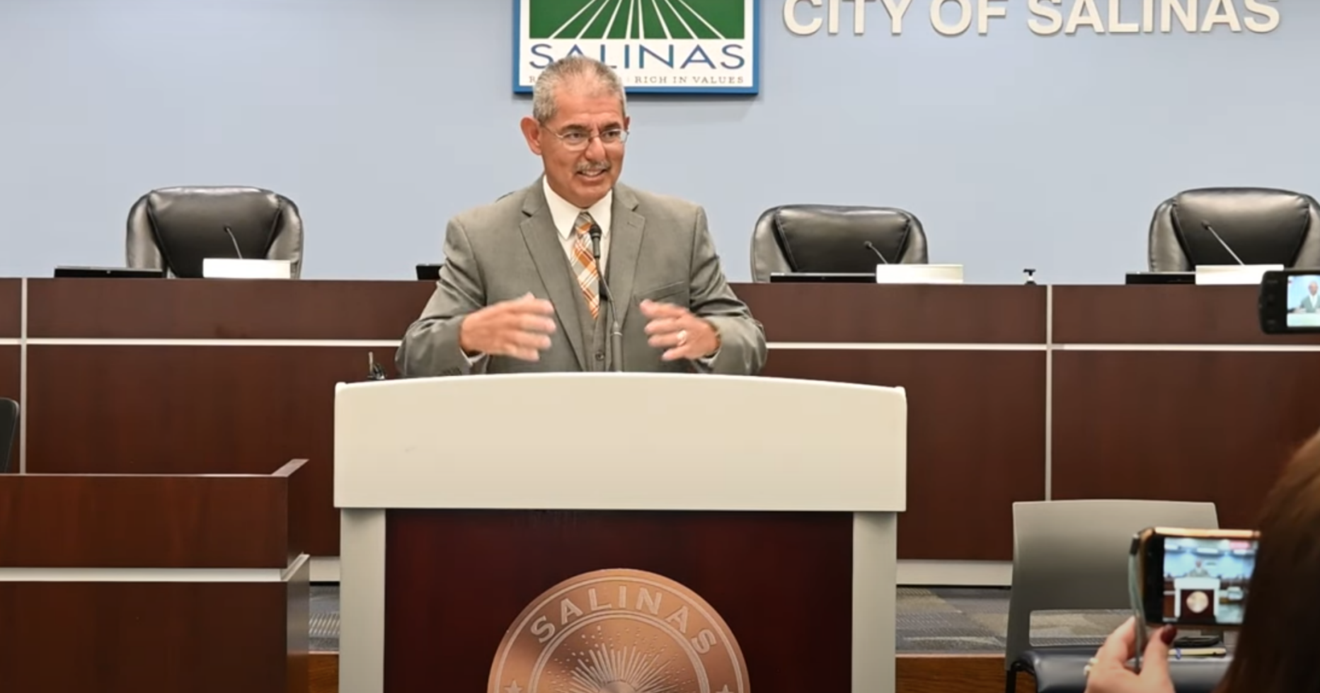 A meet-and-greet with Salinas' new city manager is an opportunity for residents to learn more about their city. | Newsletter - Vimarsana News