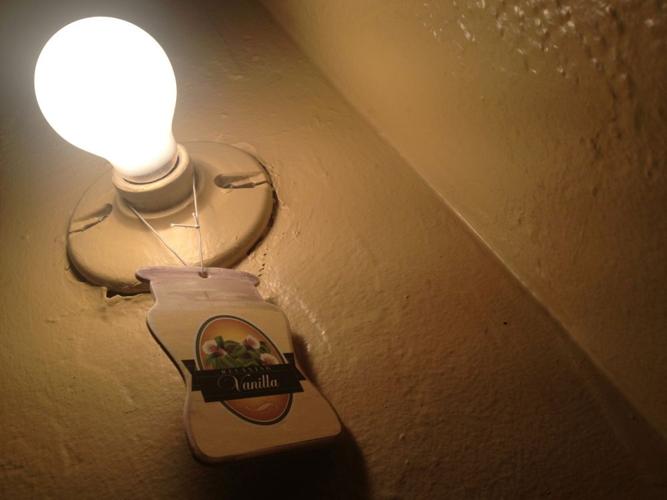 Bare bulb in bathroom