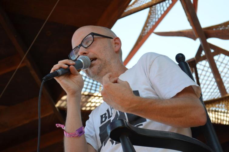 Moby on mic.JPG