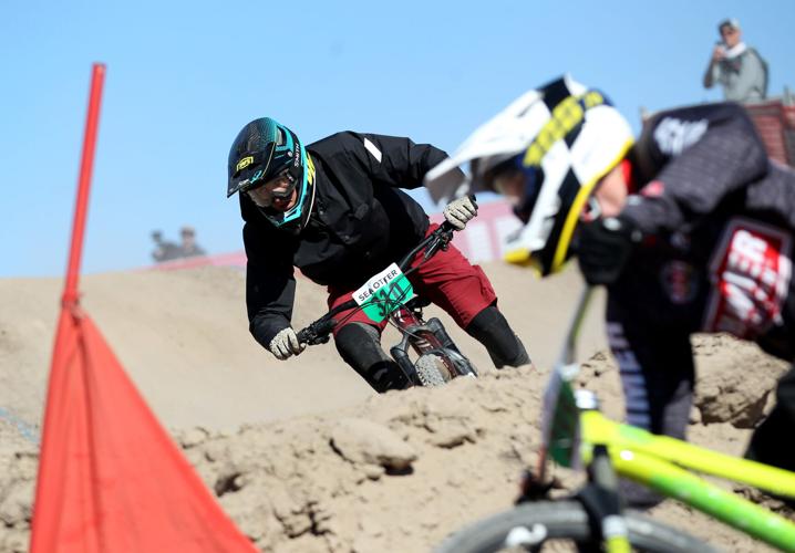 100821 SeaOtter Clssic 04.jpg