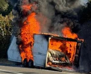 Image for display with article titled A Trailer Fire Consumes Another Rare Vehicle Leaving Pebble Beach After Car Week.